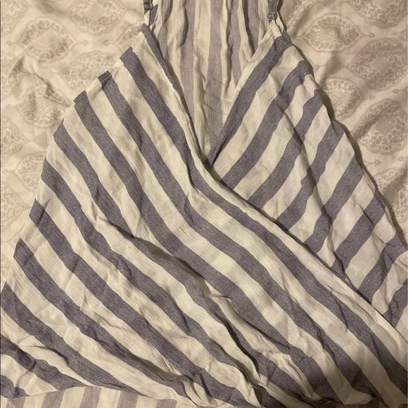 Top - Picture 2 of 4